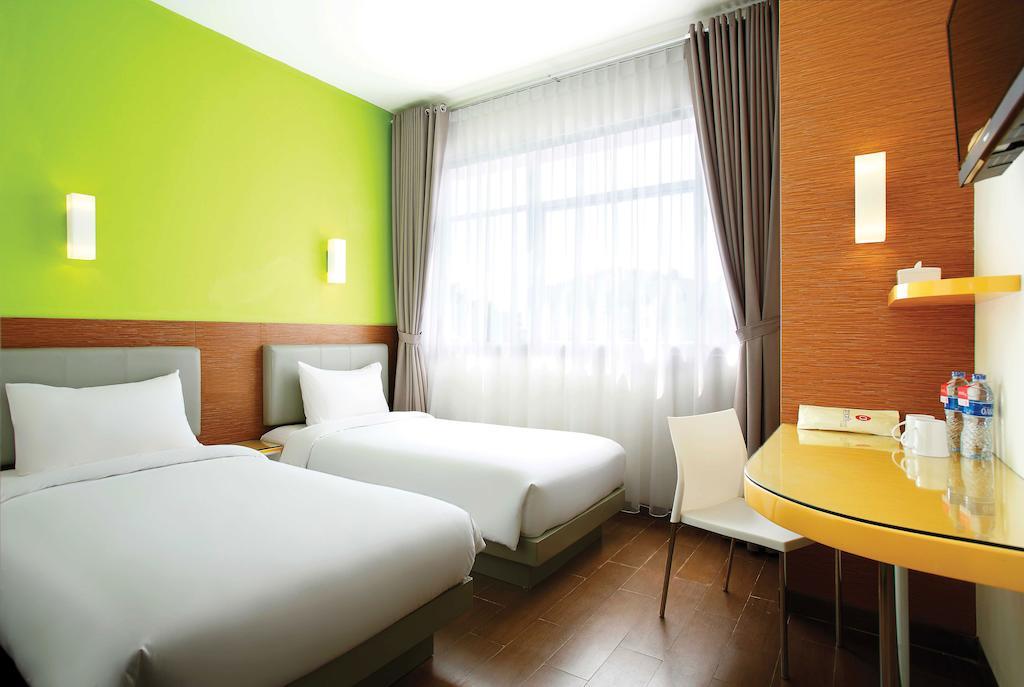 Legian Amaris Hotel Dewi Sri - Bali חדר תמונה
