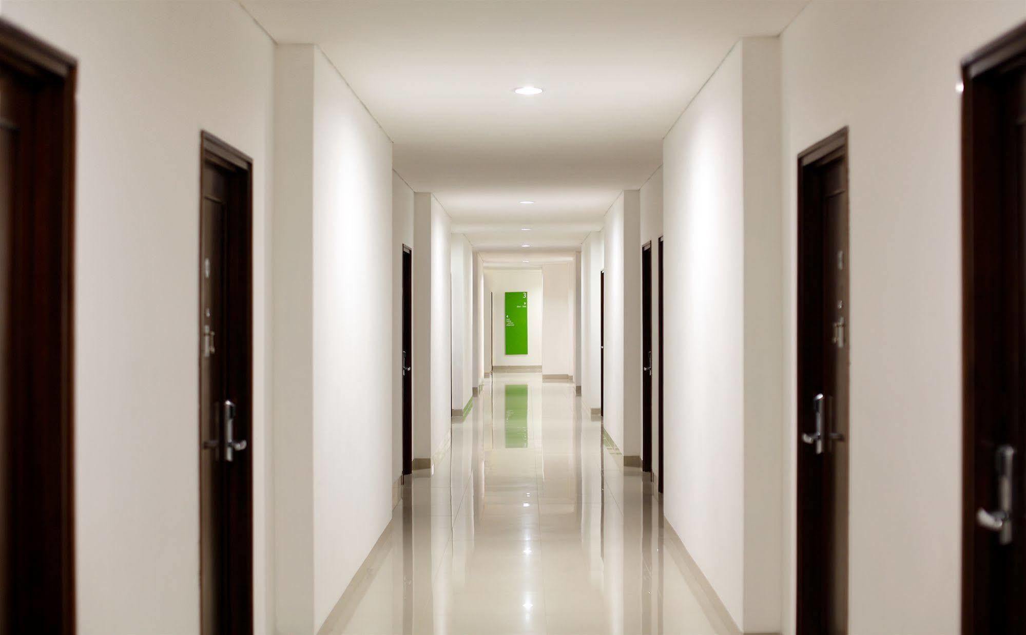 Legian Amaris Hotel Dewi Sri - Bali מראה חיצוני תמונה